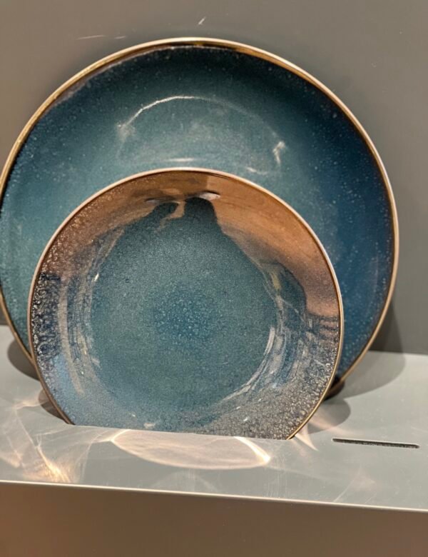 Karmaindika_Turquoise Handmade Large Ceramic Moon Glaze